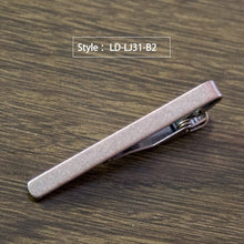 Load image into Gallery viewer, New Simple Fashion Style Tie Clip for Men Metal Gold Tone Simple Bar Clasp Practical Necktie Clasp Tie Pin for Mens Gift
